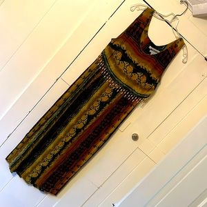 Native themed dress size 16 but feels like a large as fabric is selfgathering